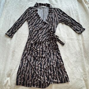 TOWNE Wrap Dress Size Small
